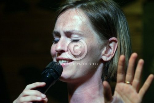 DeROOIJ CAROLINE 2011