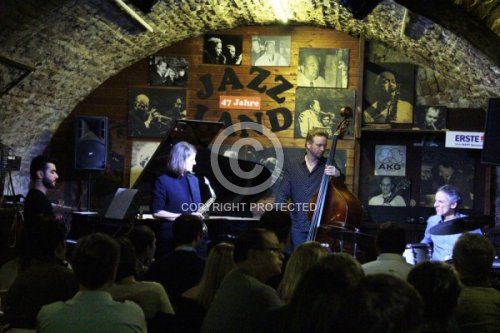 STRASSMAYER KAROLINA 2019